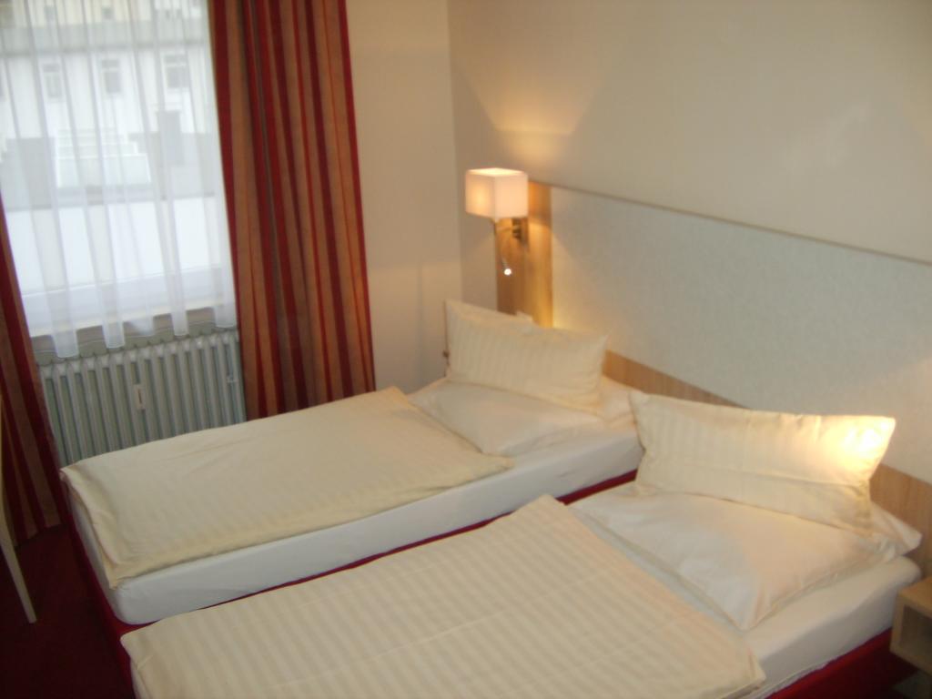 City Hotel By Celina Hagen  Zewnętrze zdjęcie