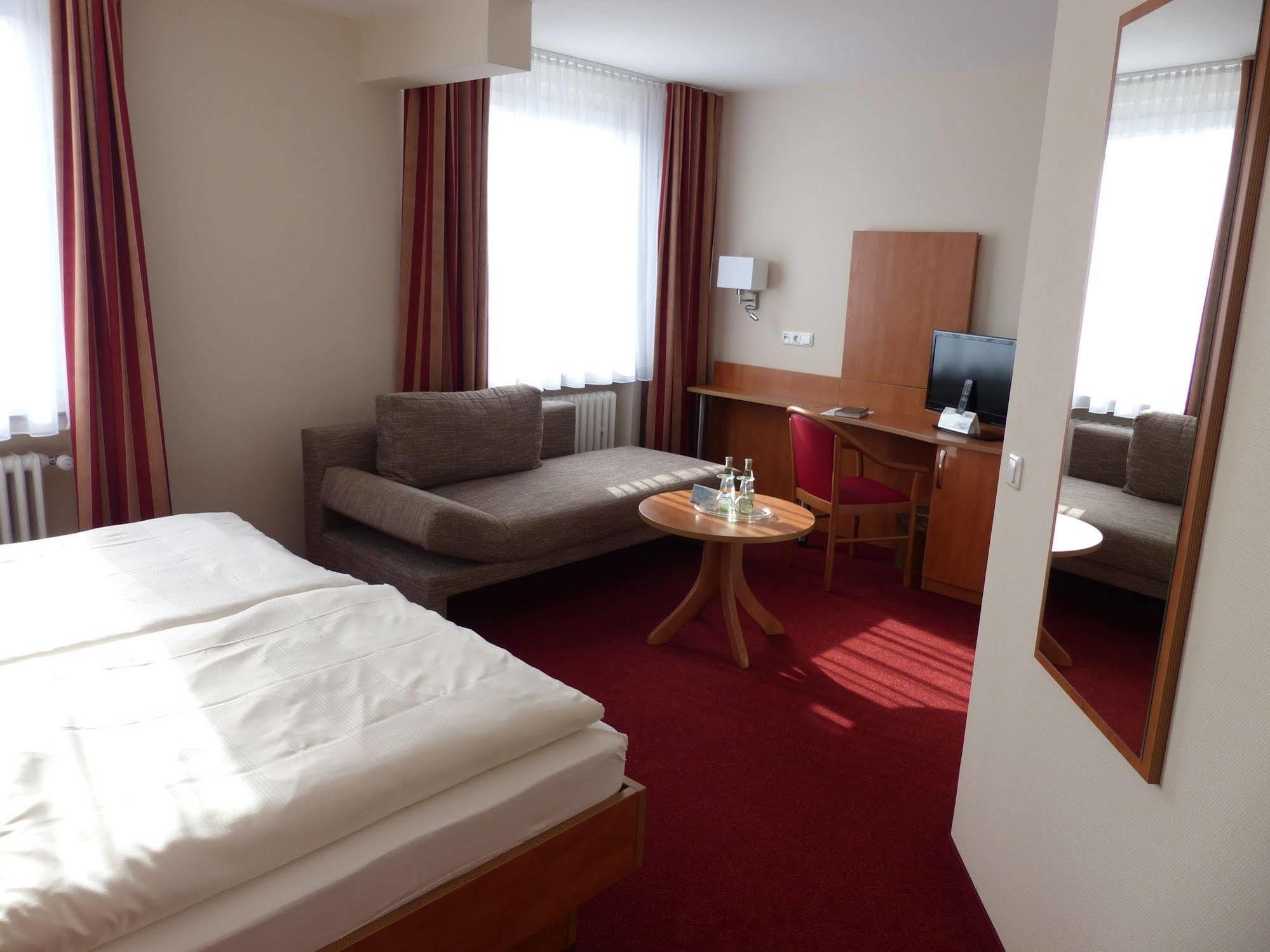 City Hotel By Celina Hagen  Zewnętrze zdjęcie